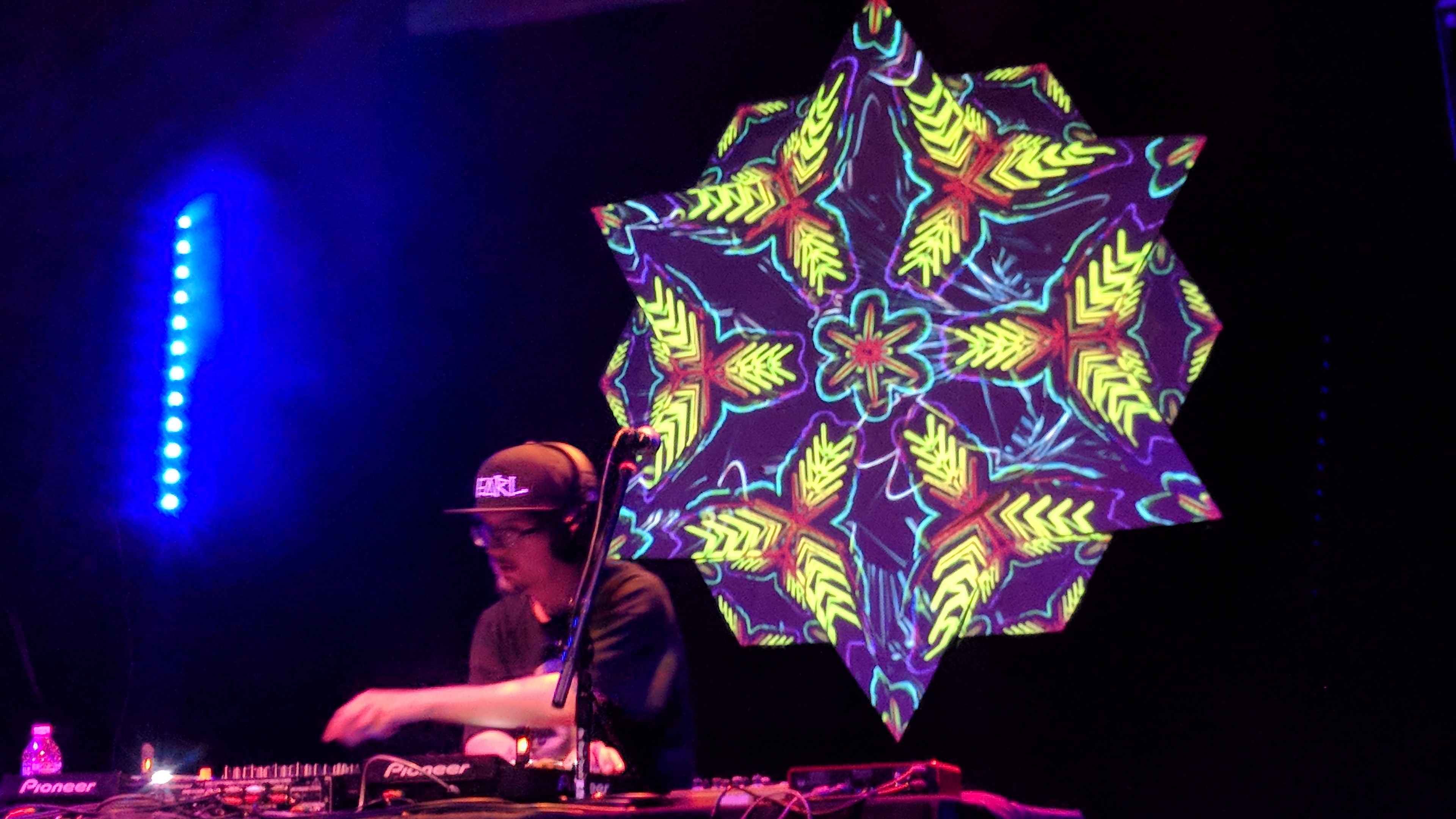 Immersive stage lighting